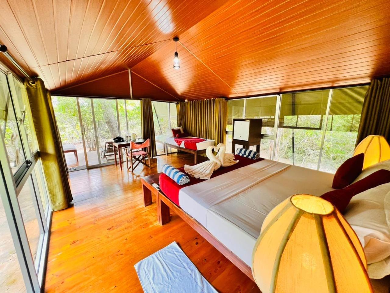 Yala Hotel Lion -Air Conditioned High Luxury Safari Camp Zewnętrze zdjęcie